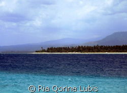 During surface interval, Gili Air, Lombok by Ria Qorina Lubis 